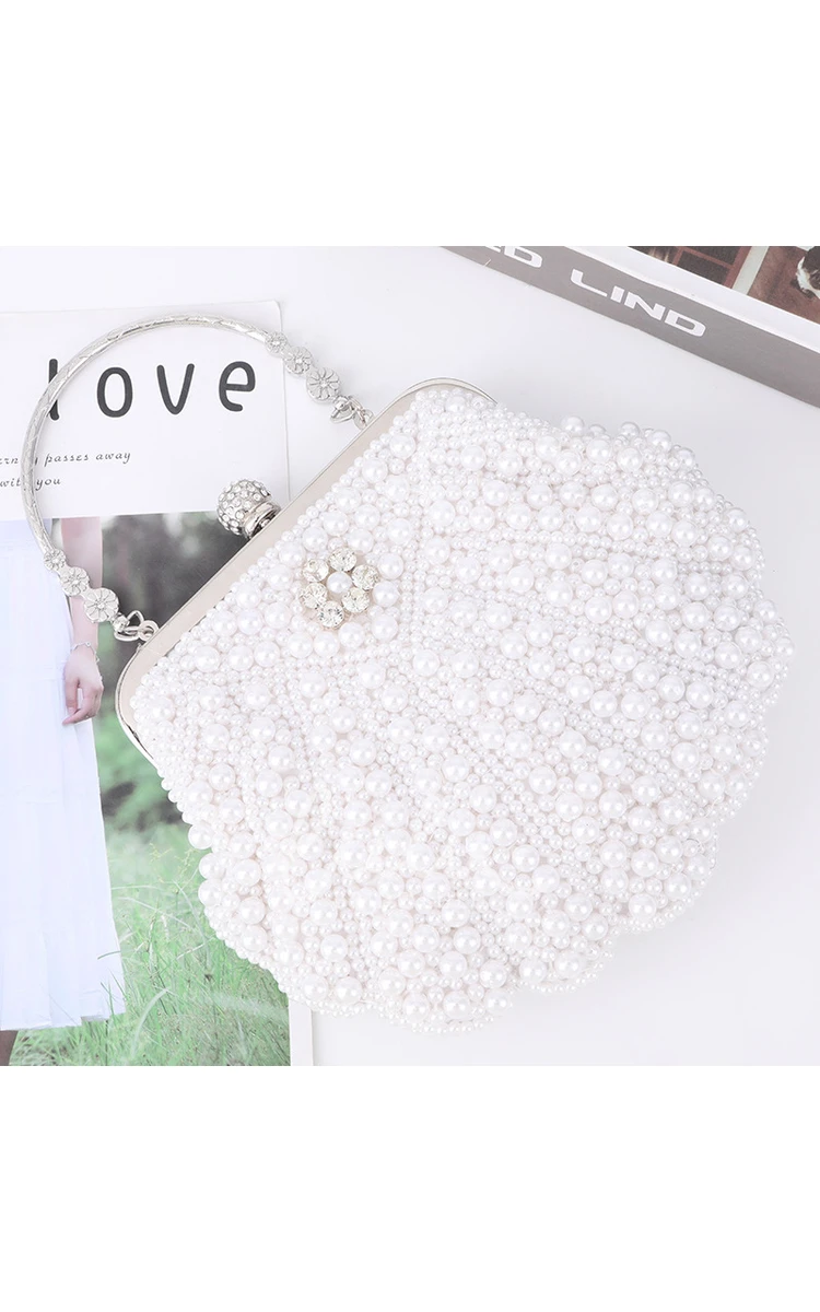 Shell Shaped Pearl Clutch