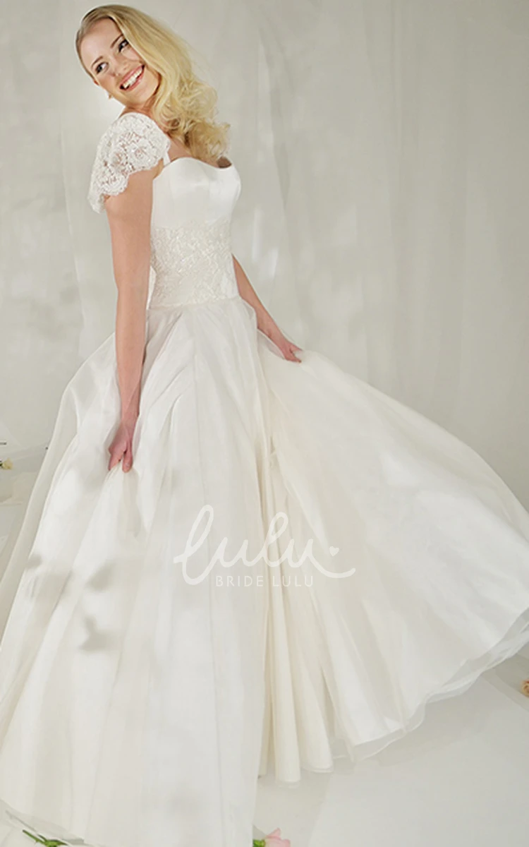 Lace Cap-Sleeve Tulle Wedding Dress with Court Train Elegant A-Line Style