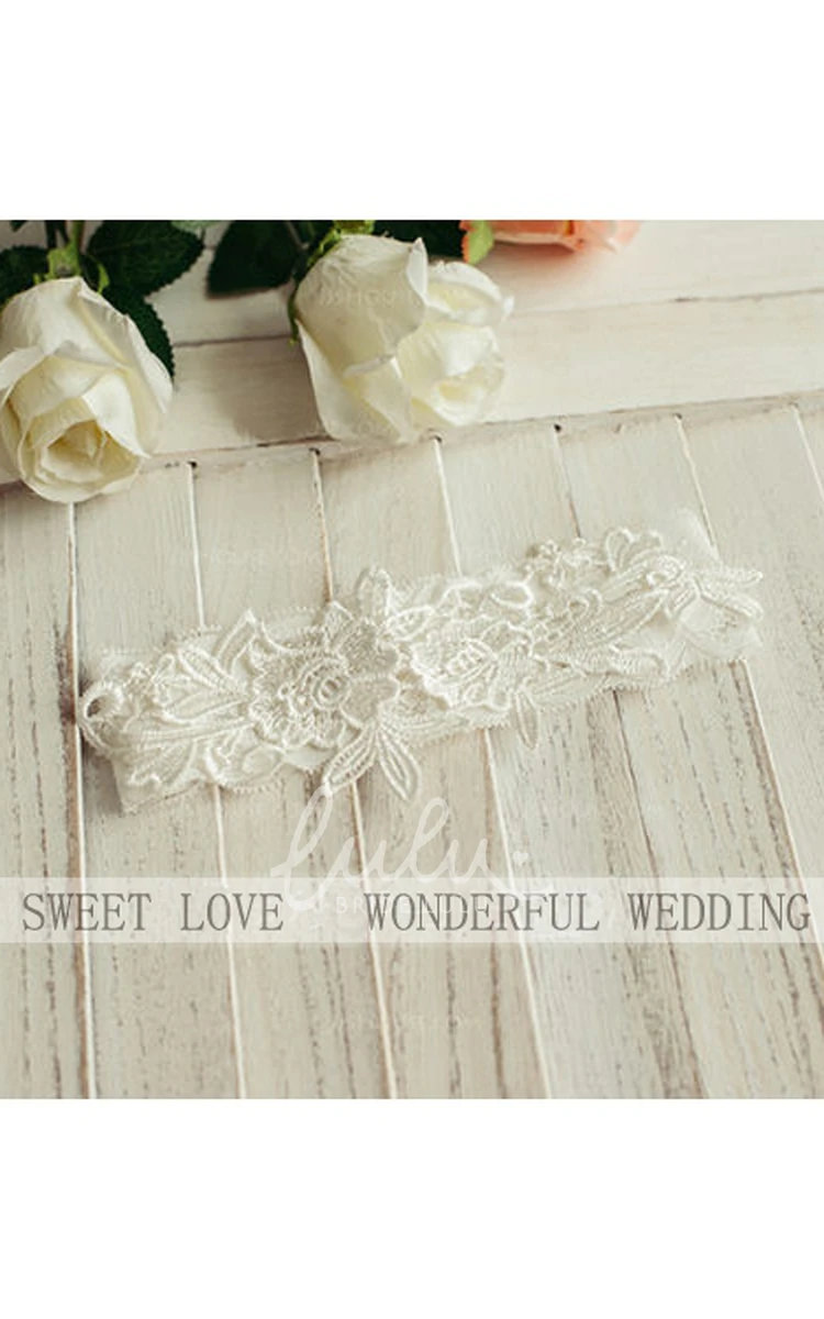 Sweet Style White Lace Princess Garter Set for Weddings