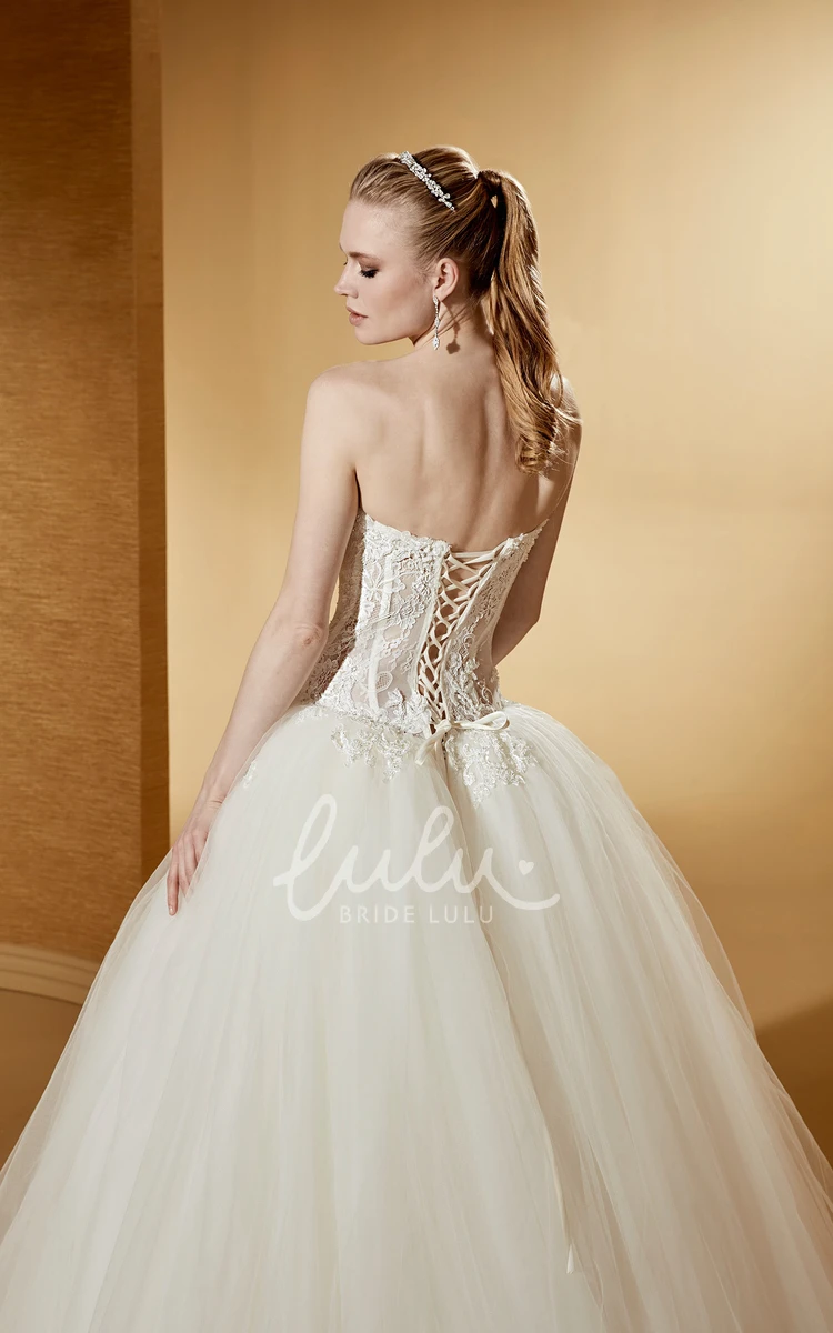 Sweetheart Ball Gown Appliques Corset Wedding Dress