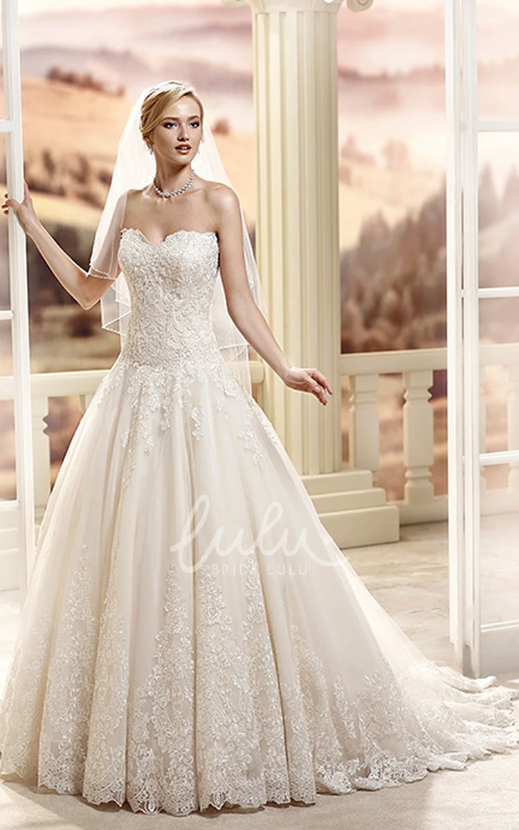 Lace Sweetheart A-Line Wedding Dress with Court Train Maxi Appliqued