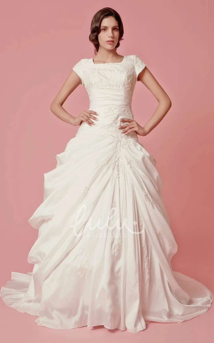 Vintage Ball Gown Wedding Dress with Short Sleeves