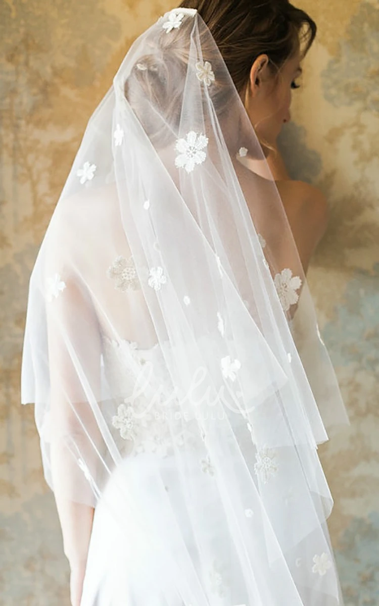 Vintage Style Tulle Wedding Veil with Floral Accents Wedding Dress